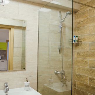 tubs and showers bathroom