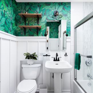 wallpaper modal bathroom 