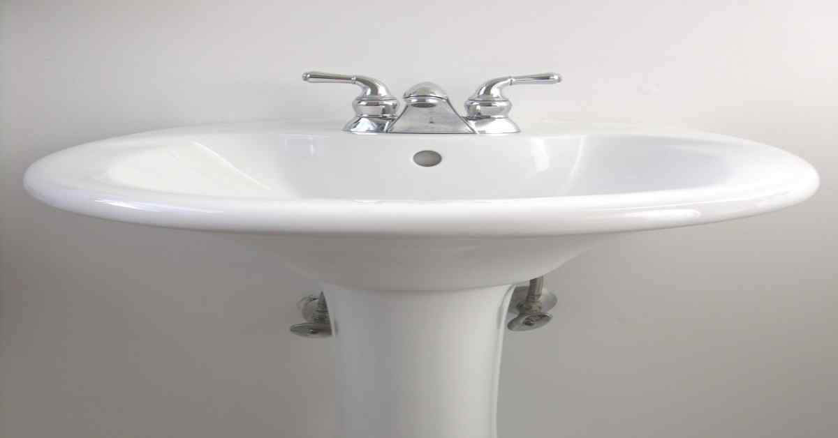 pedestal-sink-bathroom-wash-basin-design-ideas