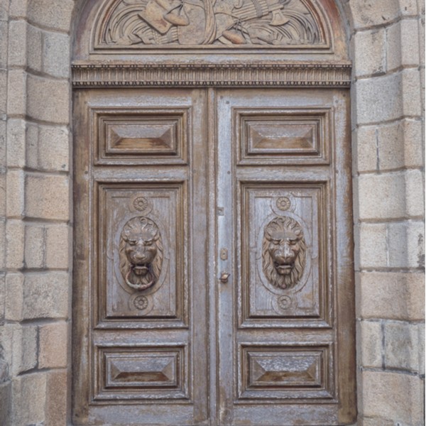 stone framed main door design