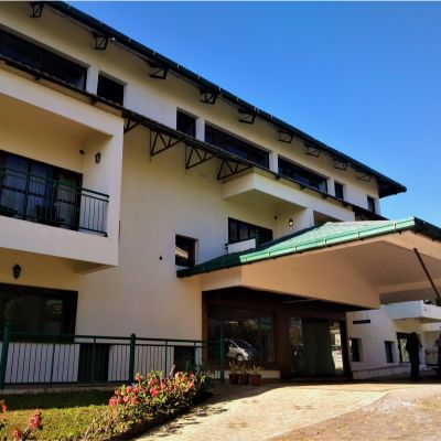 Luxury Bungalow House Design