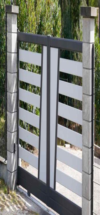 Aluminium/Steel Sliding Door Design