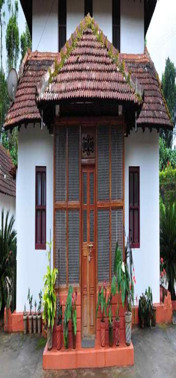 Kerala Style One-Floor House Design