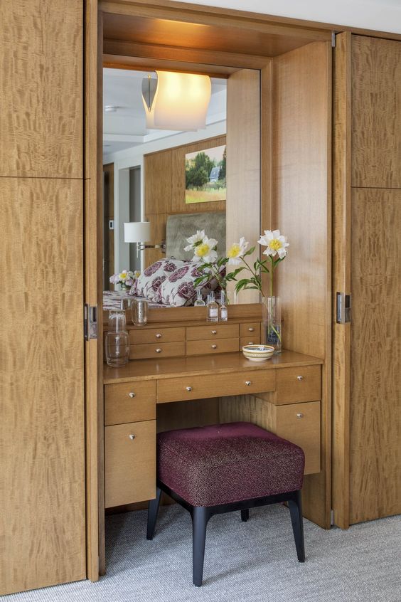 A Dressing Table Attached to a Cupboard