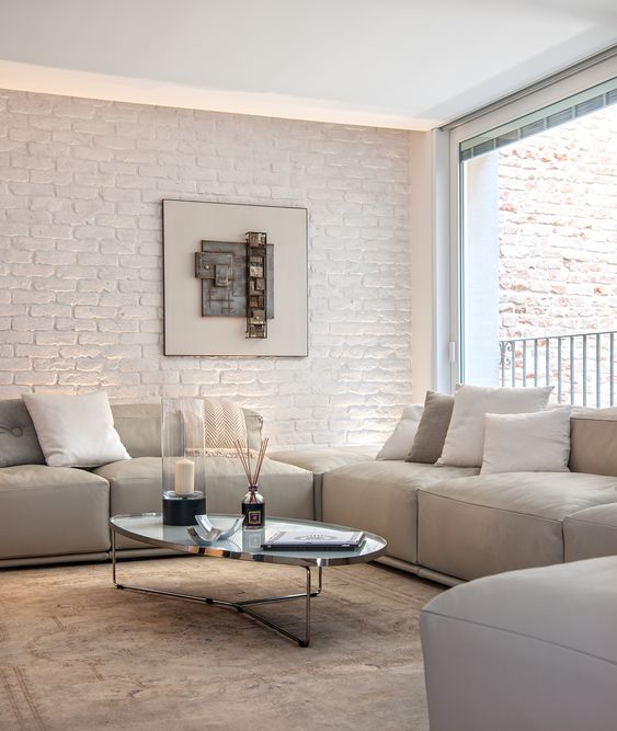Minimal Brick Wall Design Will Never Go Out of Style