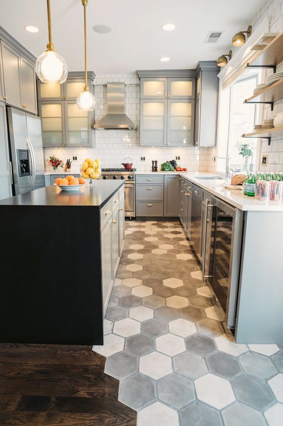 With green leafy tiles, you can bring the outside in