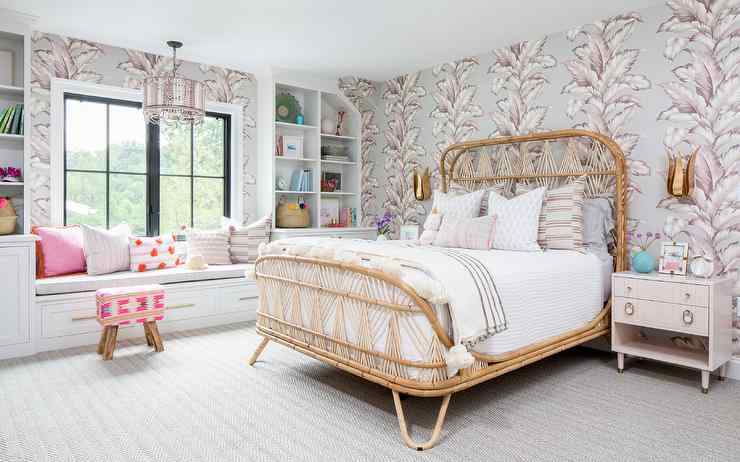 Vintage Bedroom Ideas: Create Your Dreamy, Retro Space