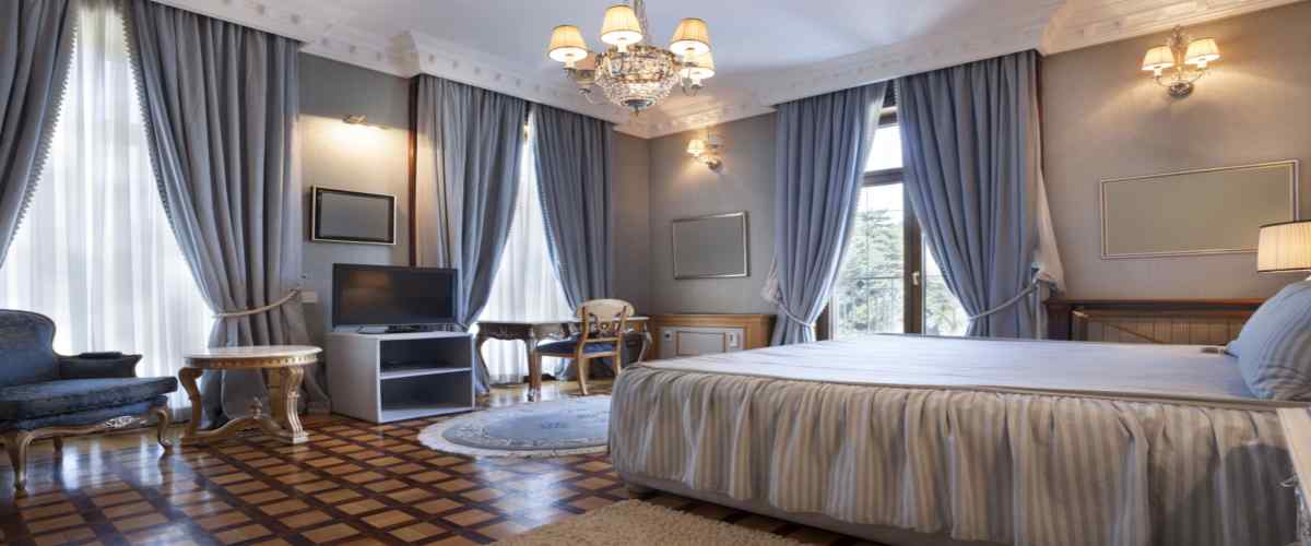 Bedroom Curtain Design