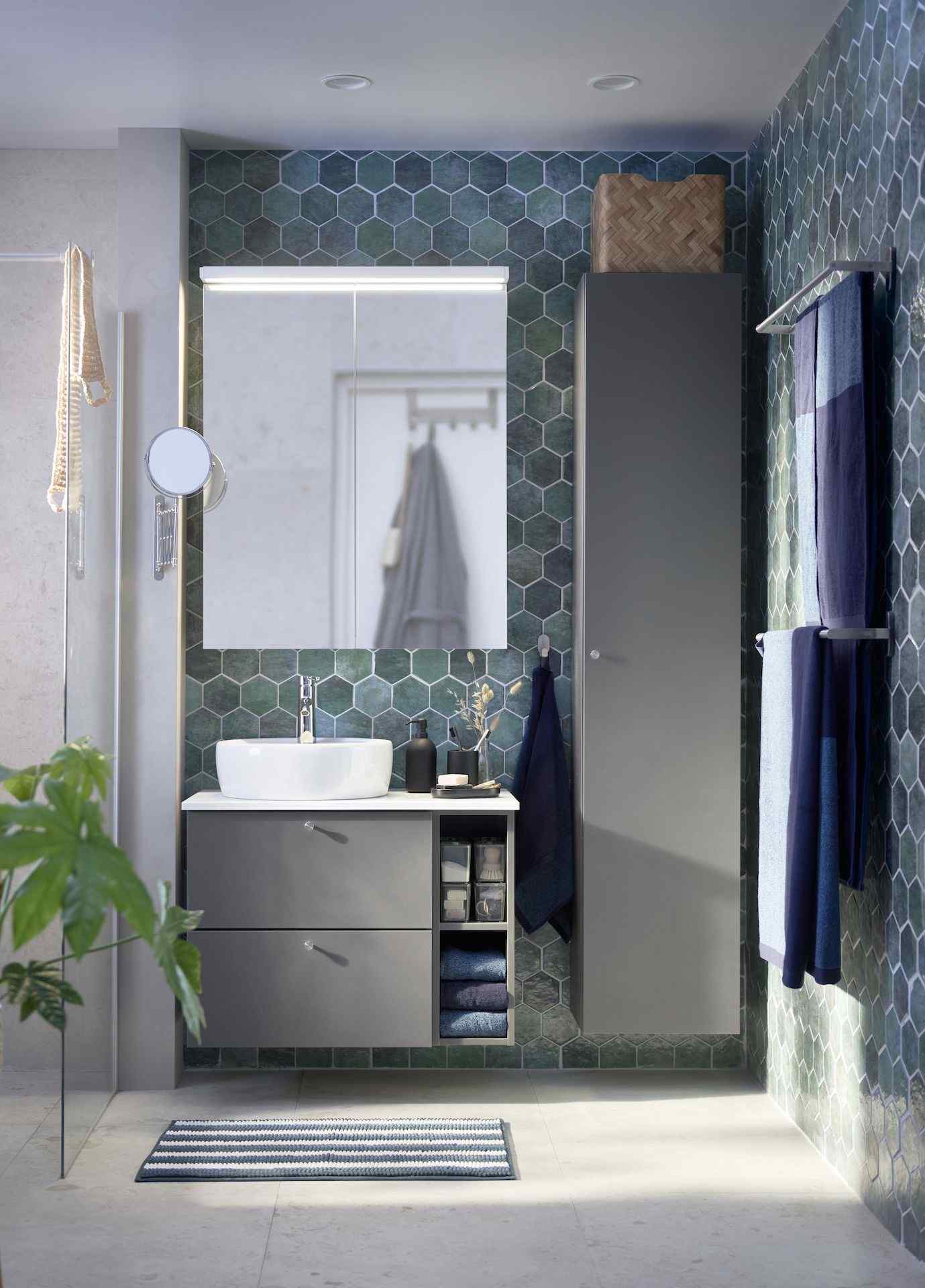 Blue Bathroom Tiles Design 