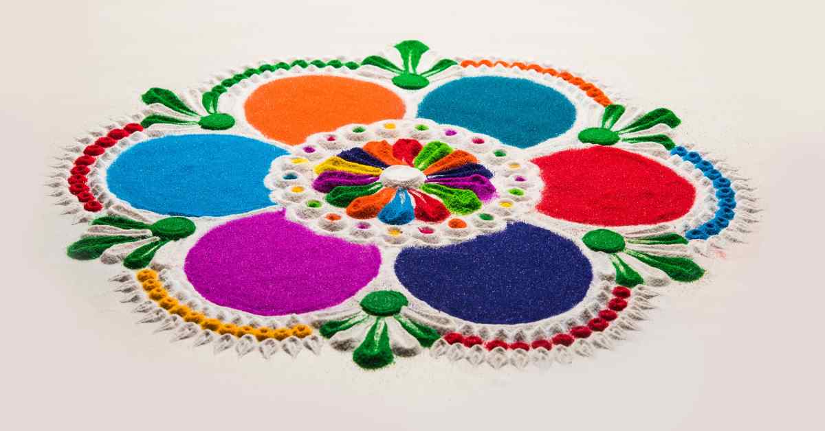 Simple rangoli for daily use | Short rangoli for daily use | Attractive  rangoli d… | Free hand rangoli design, Rangoli designs flower, Simple  rangoli border designs