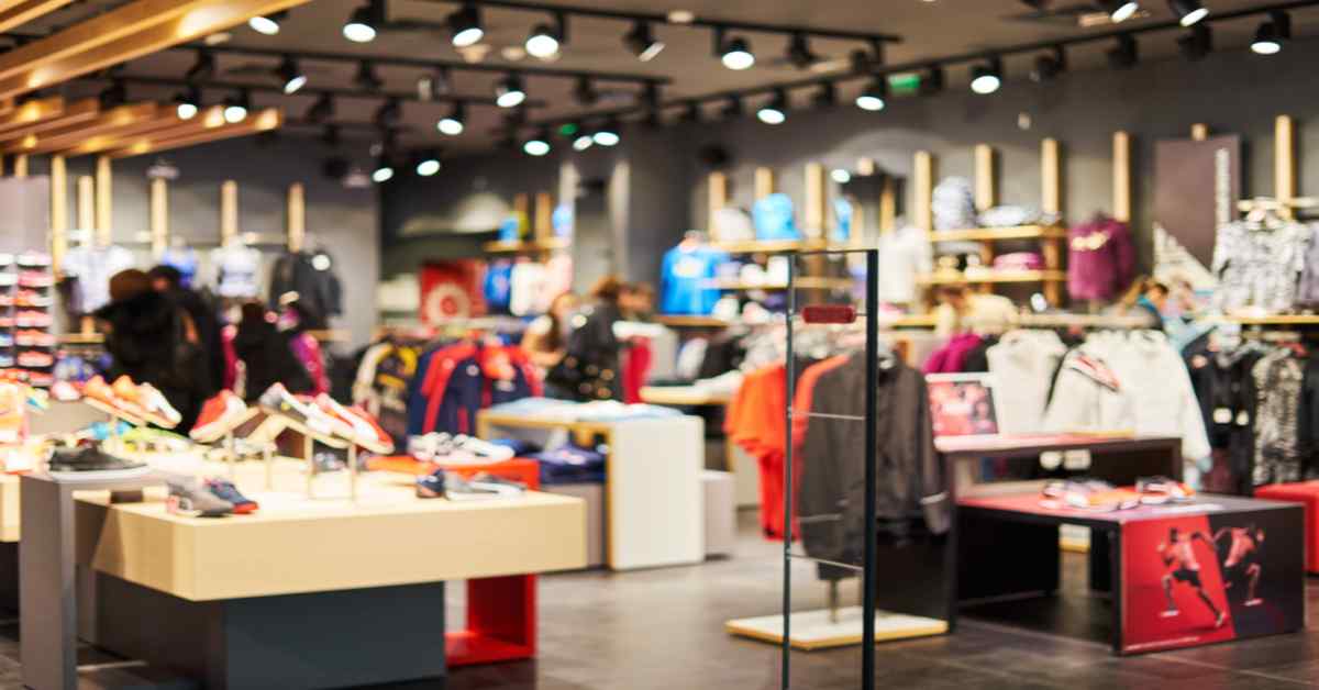 Small Cloth Shop Interior Designs Ideas that Win Customers & Boost Sales