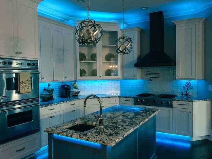 Kitchen Cabinet Lighting