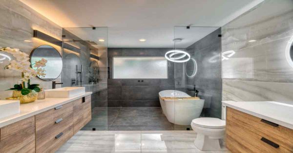 15 Exquisite Bathrooms That Make Use of Open Storage