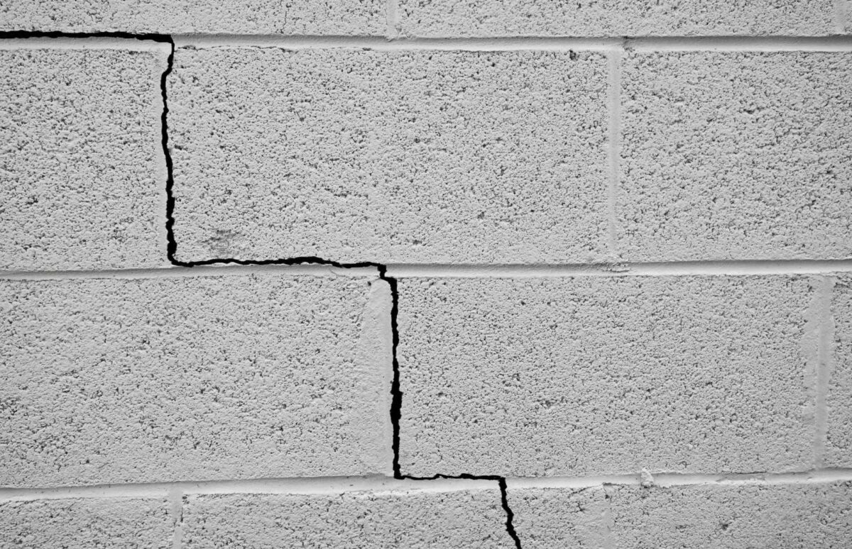 Type Of Cracked Walls