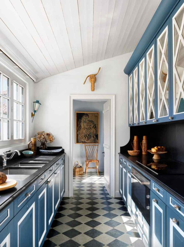 blue kitchen cabinet
