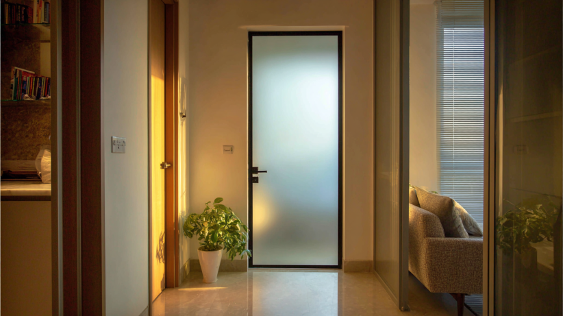 Slim aluminium frame glass bathroom door design