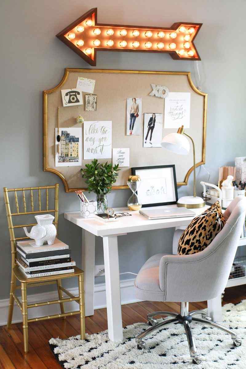 Bedroom Wall Photo Ideas