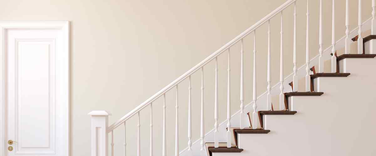 Corner staircase design for small house