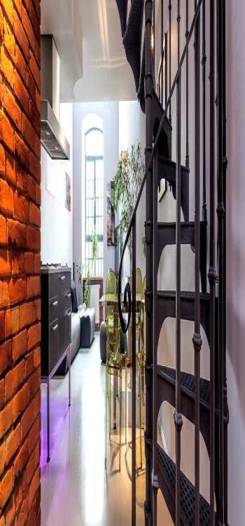 Duplex Round Stair Design
