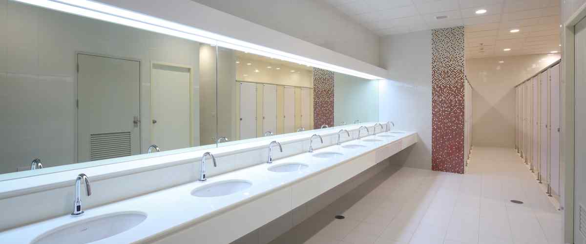 Make A Statement With A Built-In Mirror Style