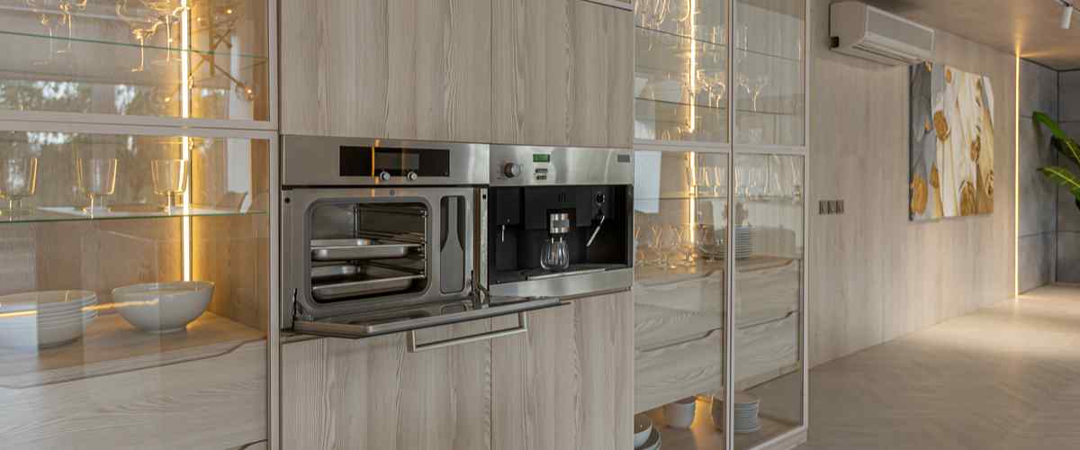 Show Your Class With Glass Design