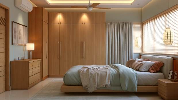 Small guest bedroom with queen bed