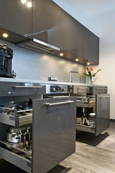 Straight Line PVC Kitchen Cabinet Design