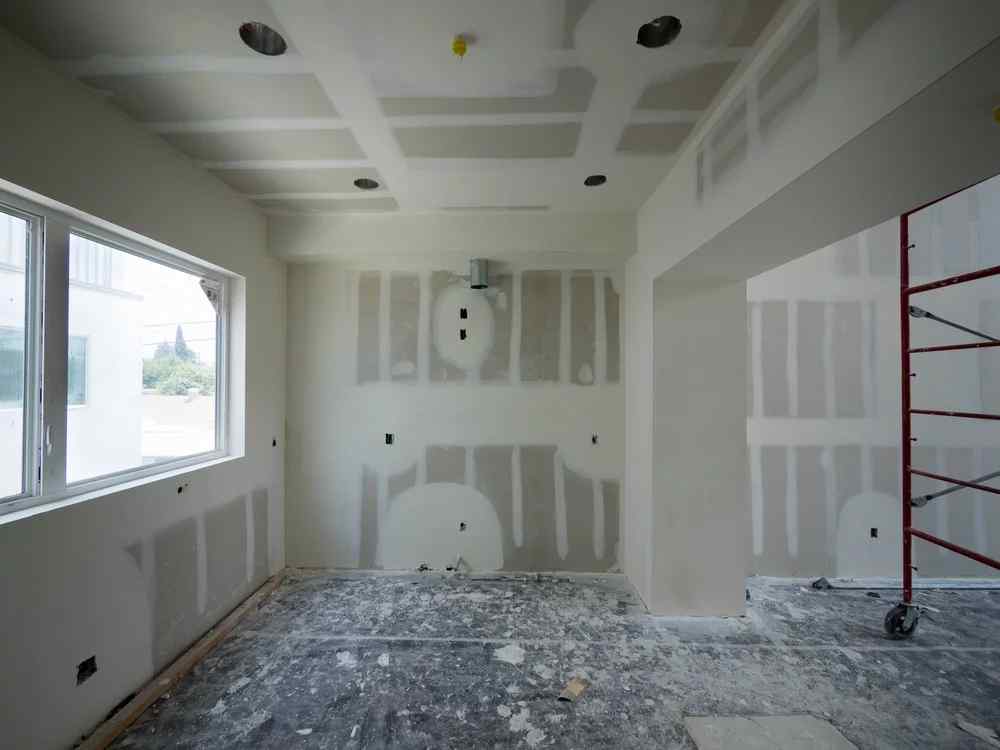 what is a load-bearing wall