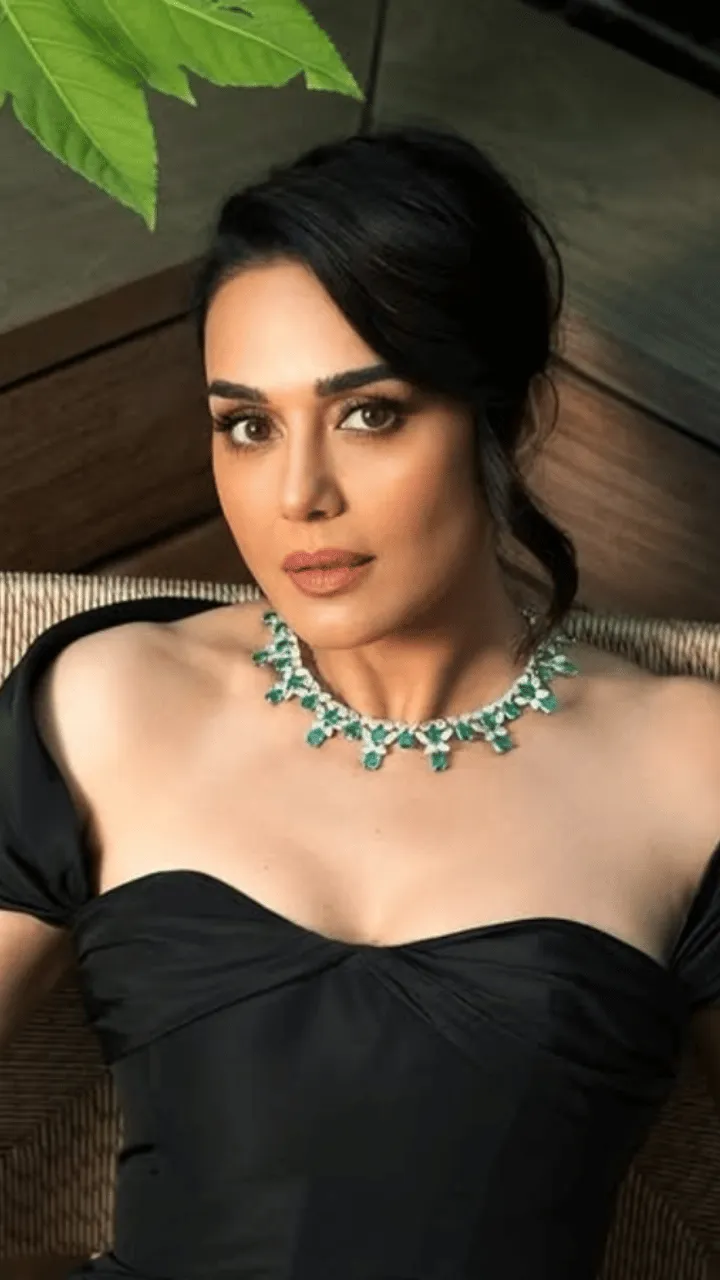 Preity Zinta sells her premium Bandra apartment for ₹14.08 crore.